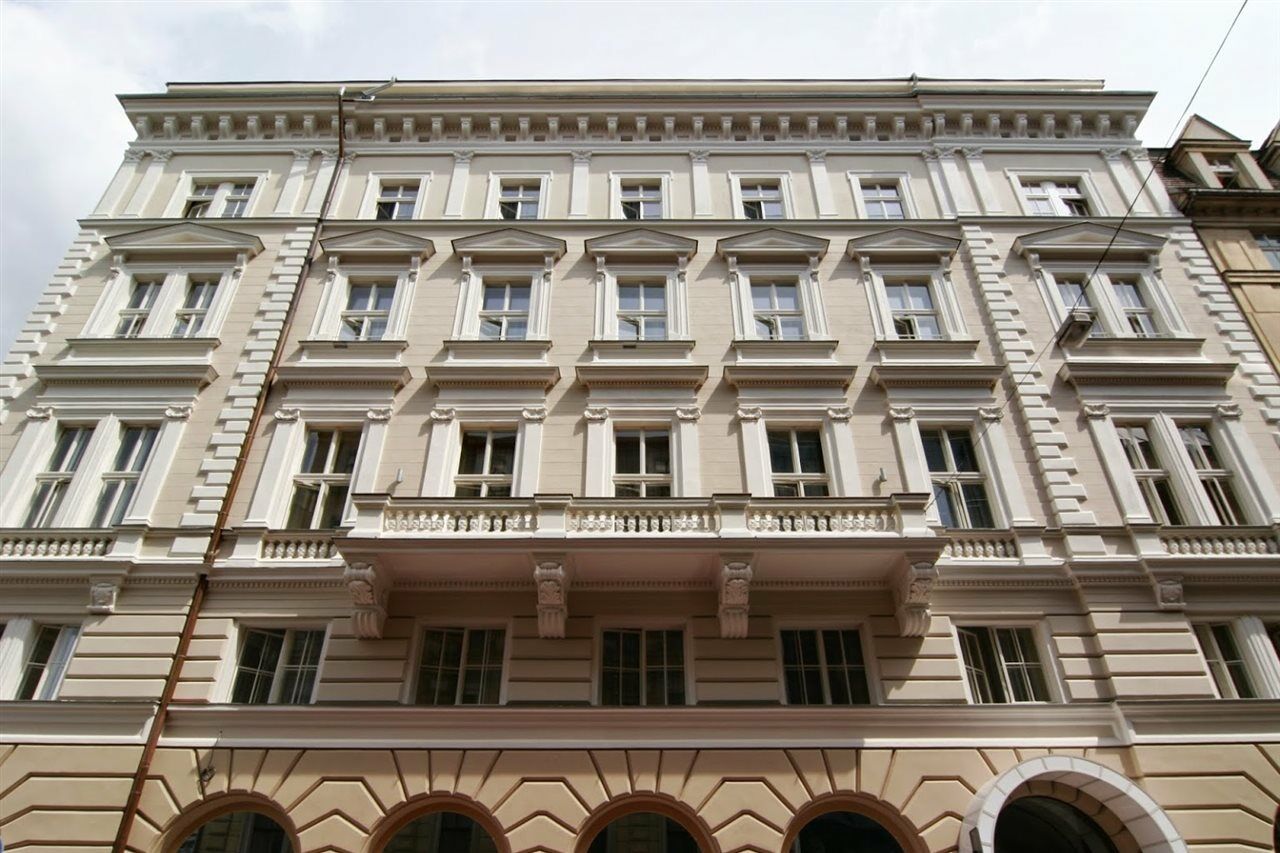 Michelangelo Grand Hotel Прага Экстерьер фото